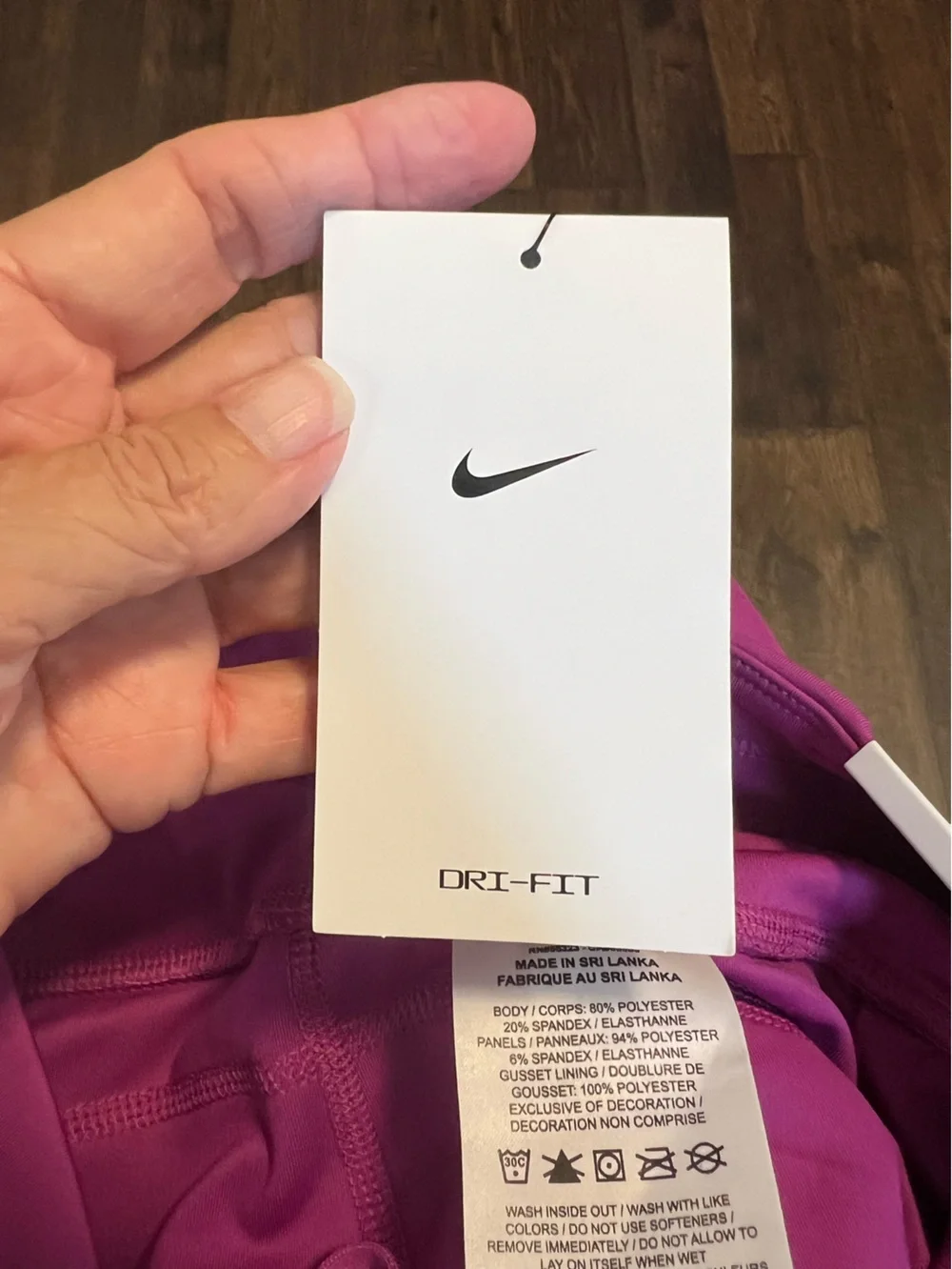NWT Nike Fast Running Tights/Leggings Size Women’s Medium Color Purple